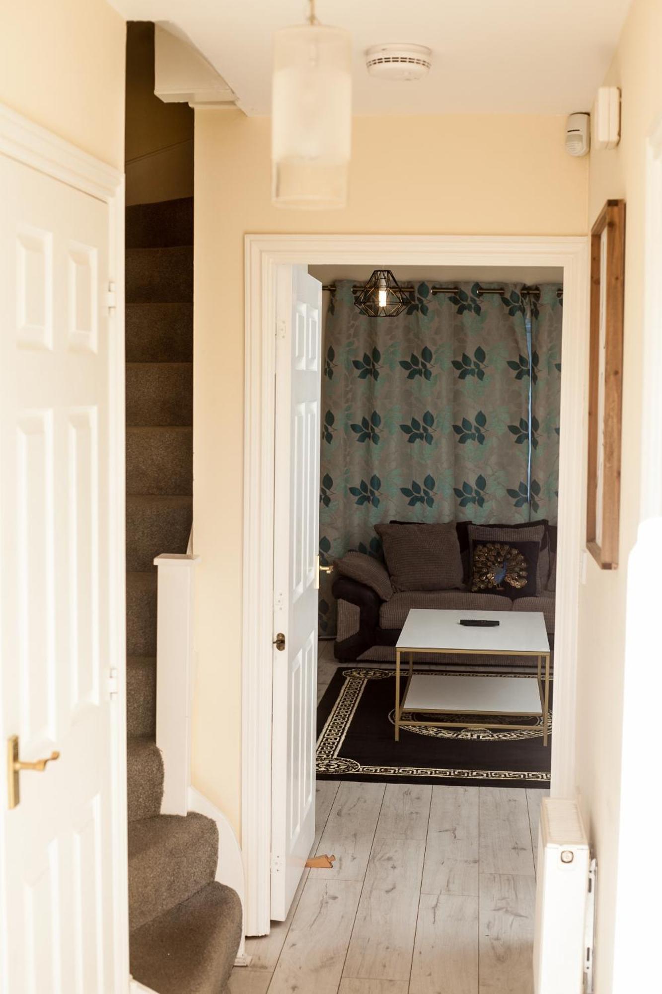 Avril Warwickshire Home Stay Nuneaton Luaran gambar